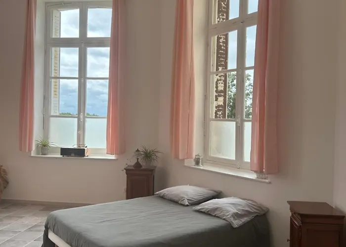 Bien Etre Du Chateau De La Bouchatte * Chazemais